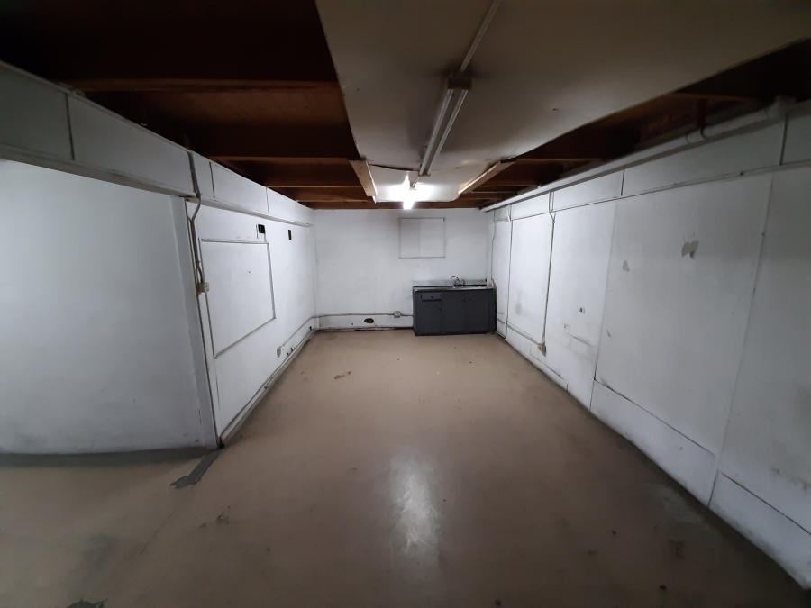 To Let Commercial Property for Rent in Wilsonia Eastern Cape